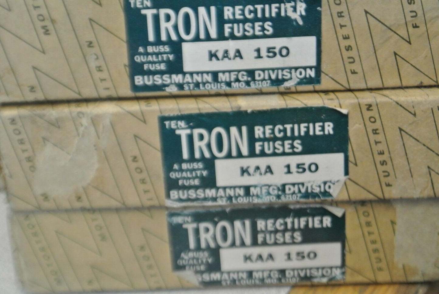 BOX of 10 / BUSSMANN / TRON KAA150 RECTIFIER FUSE / 150A / 130V / NEW SURPLUS