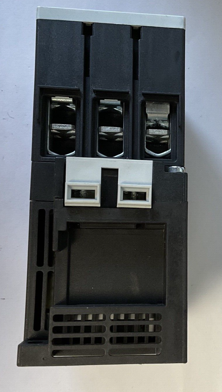 SIEMENS 3RT1034-1BB40 CONTACTOR 50/60HZ 45A 600VAC