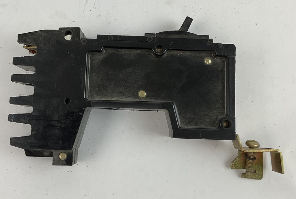 SQUARE D FY14020A CIRCUIT BREAKER 20A 277VAC 1-POLE ***LOTOF2***
