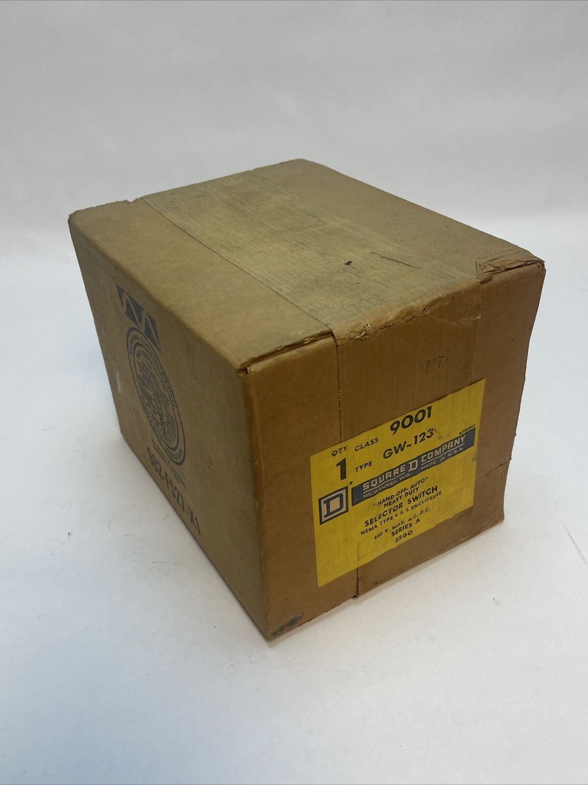 SQUARE D 9001 GW-123 HAND-OFF-AUTO HEAVY DUTY SELECTOR SWITCH 600V SERIES A NEMA