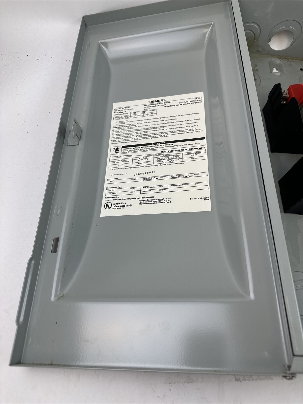 SIEMENS GF323N TYPE VB II 100A 240VAC 3PH 30HP 240VDC 20HP NEMA TYPE 1 FUSIBLE