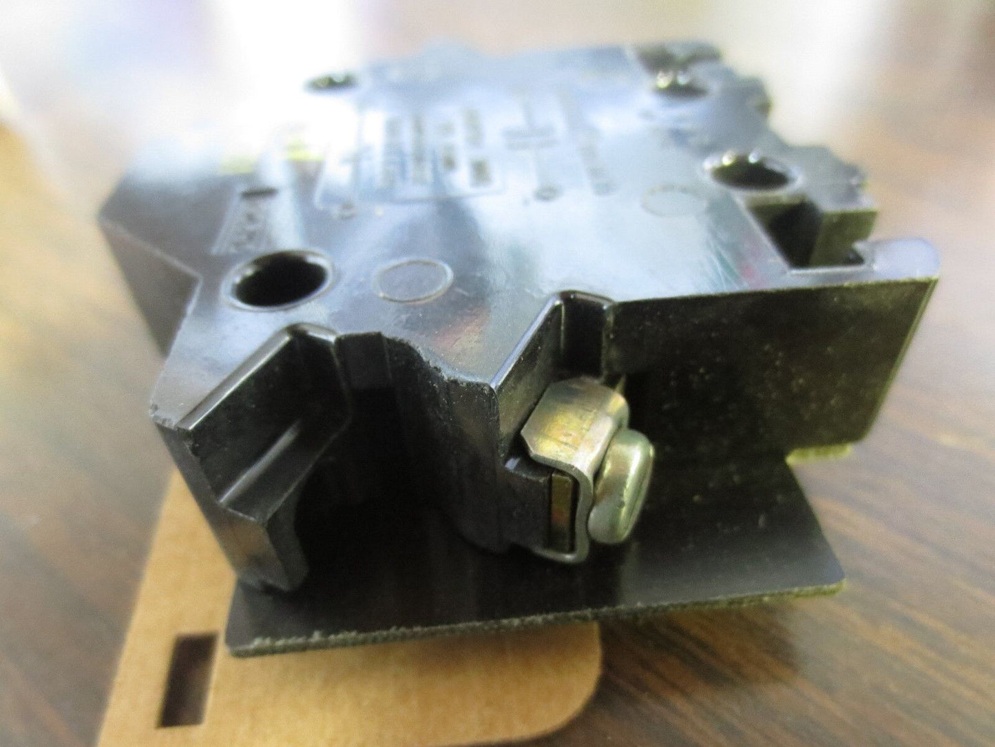 GENERAL ELECTRIC CR205X100A AUXILIARY CONTACT KIT - 1 N.O. - NEW SURPLUS