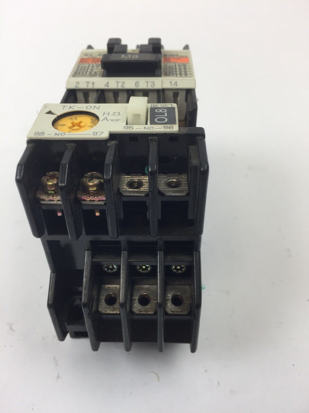 FUJI ELECTRIC 4NC0F0 TYPE SC-0 CONTACTOR 4NK0AS TYPE TK-0N OVERLOAD RELAY