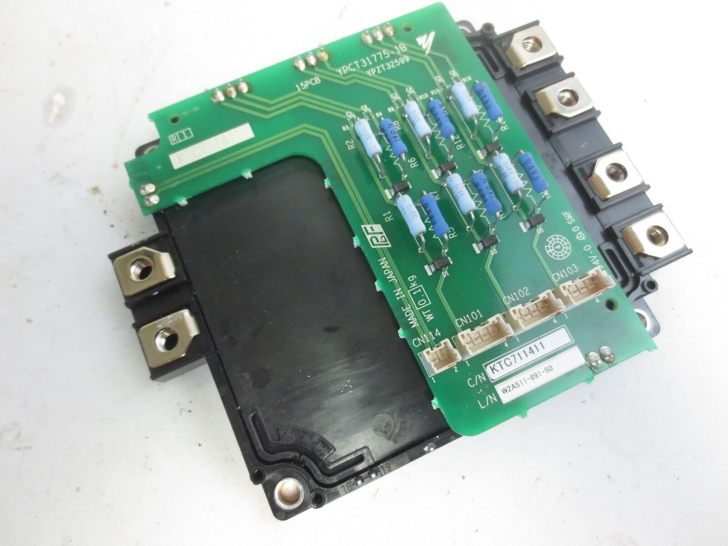 YASKAWA YPZT32599 / YPCT31775-1B - PCB + MITSUBISHI CM150G6X-24S1 IGBT
