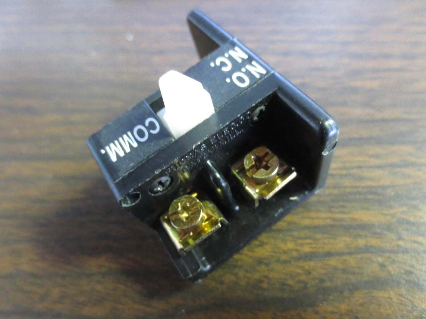 FURNAS 50ZAC1 PUSH BUTTON KIT, CONTACT BLOCK 1NO/1NC, 5A, 600VAC - NEW SURPLUS