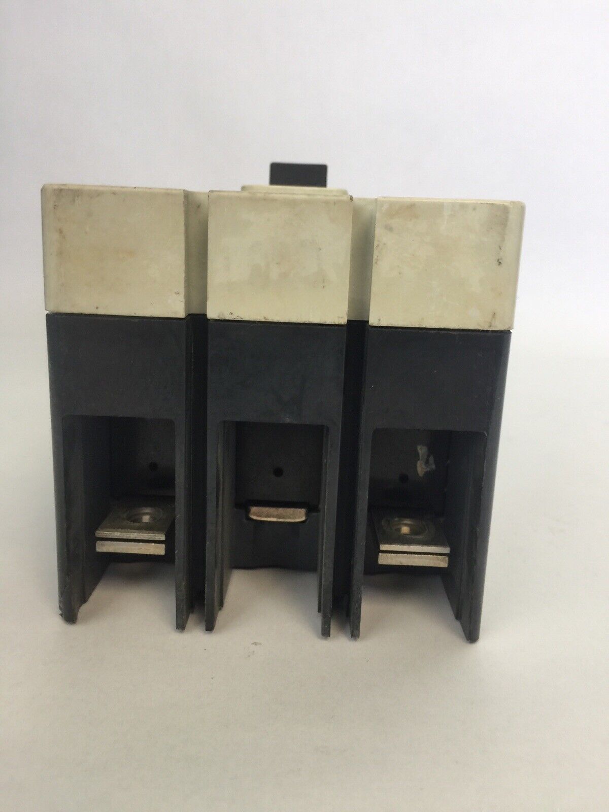 WESTINGHOUSE JDB2200 CIRCUIT BREAKER SER C 600VAC 250VDC 200A 2P JT2200T TRIP