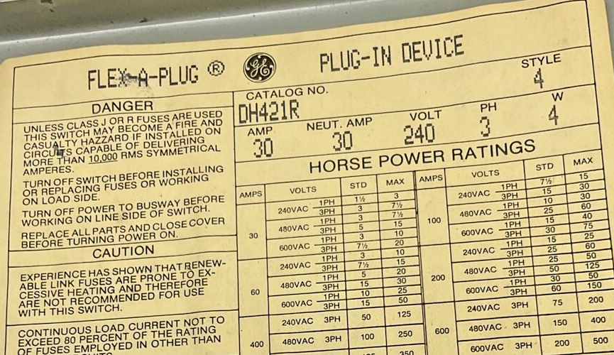 GENERAL ELECTRIC DH421R FUSIBLE BUS PLUG 30A 240VAC 30A 4W 3P STYLE 4 FLEXAPLUG