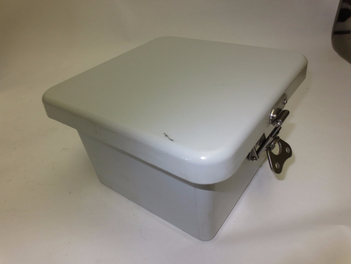 ROBROY / BELDING J606HLL - TYPE 4X6P INDUSTRIAL CONTROL ENCLOSURE PANEL 6" x 4"
