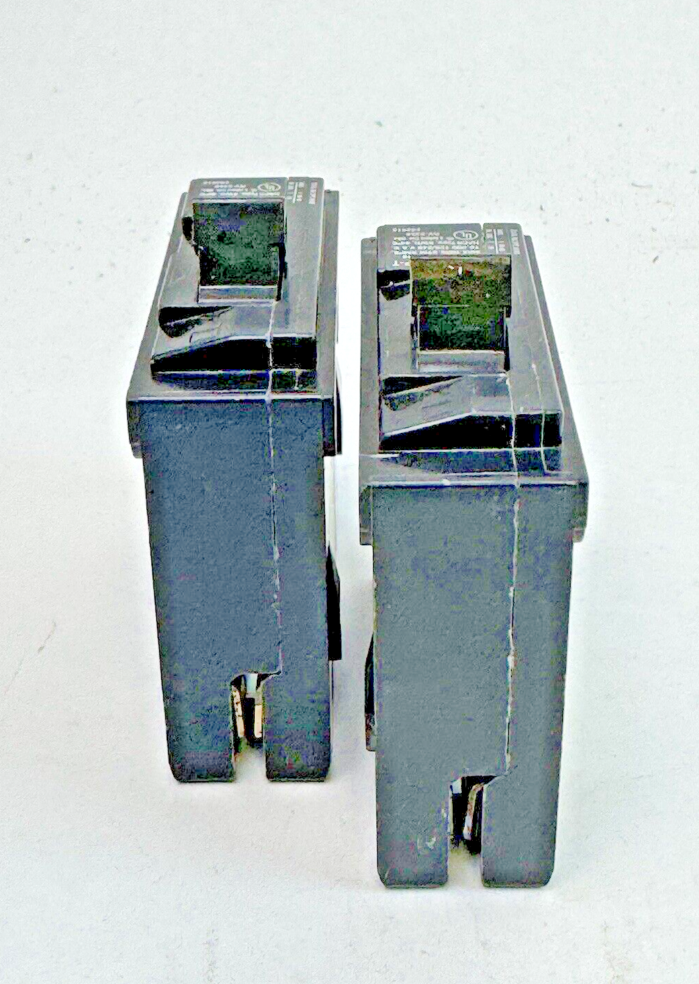 MURRAY *LOT OF 2*- MP115, 1 POLE, 15 A, 240 VAC CIRCUIT BREAKERS - NEW