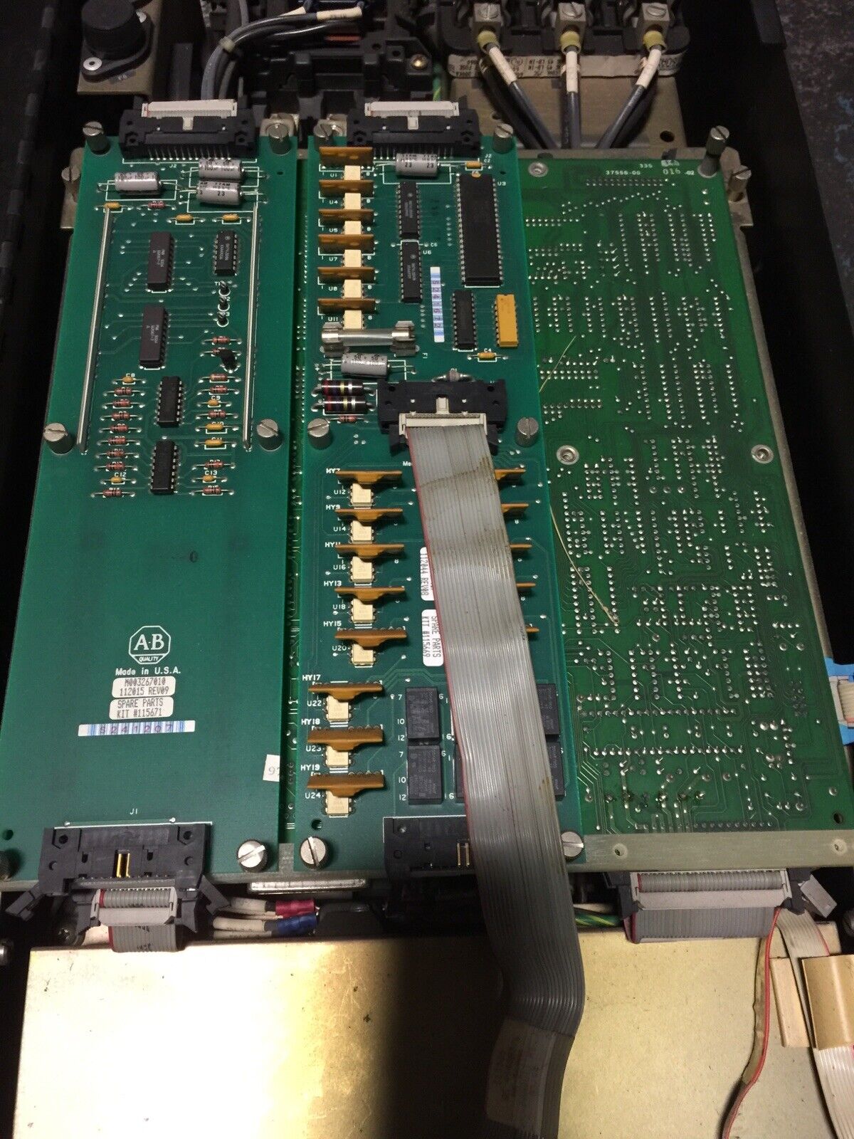 ALLEN BRADLEY 1392-B100-RK-MC-B-D1-F2-F4 AC DRIVE OUTPUT 440VAC 60A 3PH INPUT