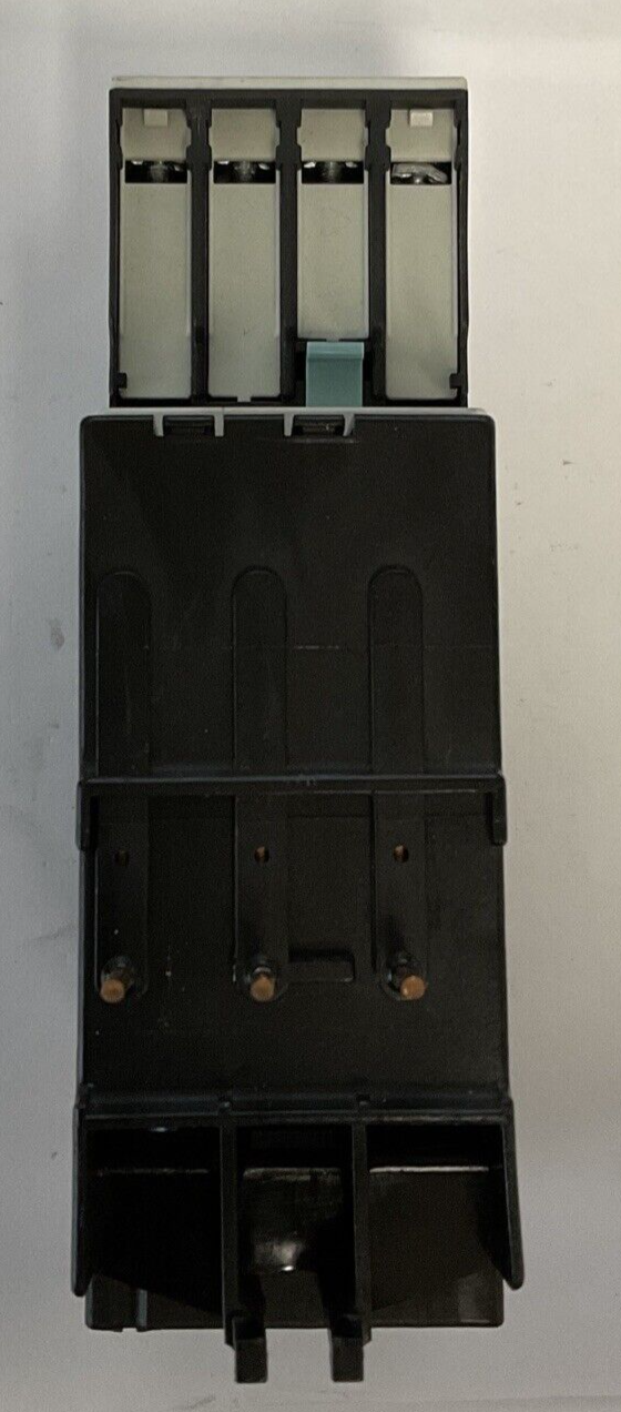 SIEMENS 3RT102-1B..0 W/3RH1921-1FA22 CONTACTOR 50/60HZ 600VAC W/3RT1926-1TR00