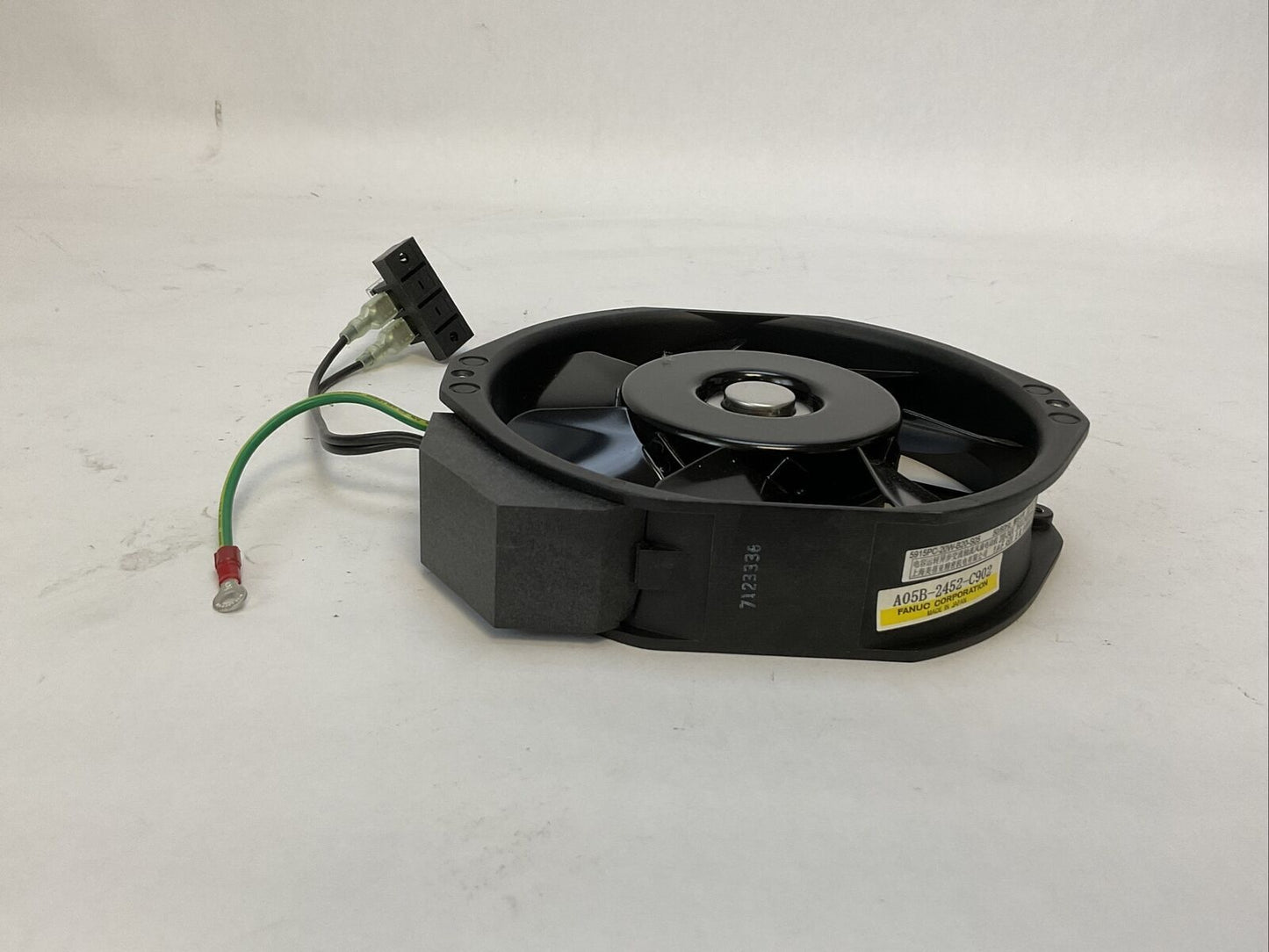 FANUC A05B-2452-C902 FAN UNIT 200-240VAC 2600/2900 R/MIN