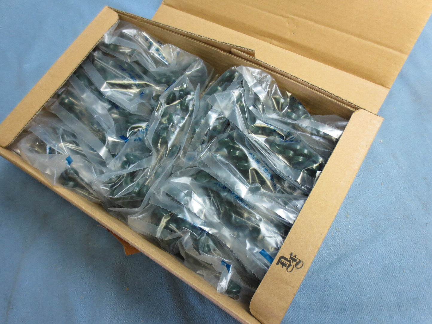 NIPPON CHEMI-CON TNR14V911K330 VARISTORS - LOT of 50 in SEALED BAG - NEW SURPLUS