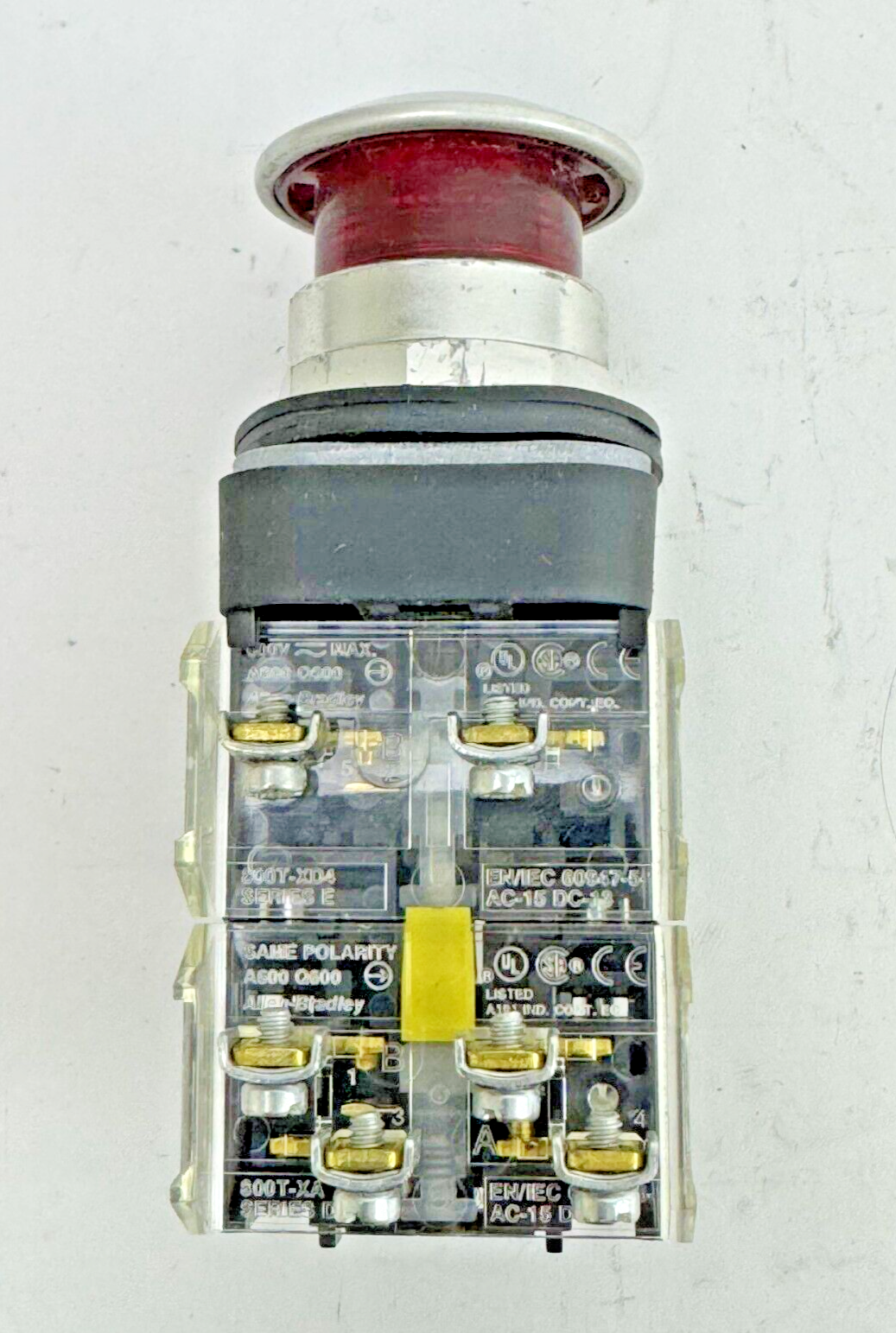 ALLEN-BRADLEY - 800T-FXTQH2RA5 SER. U - RED MUSHROOM PUSH/PULL BUTTON W/ BLOCK