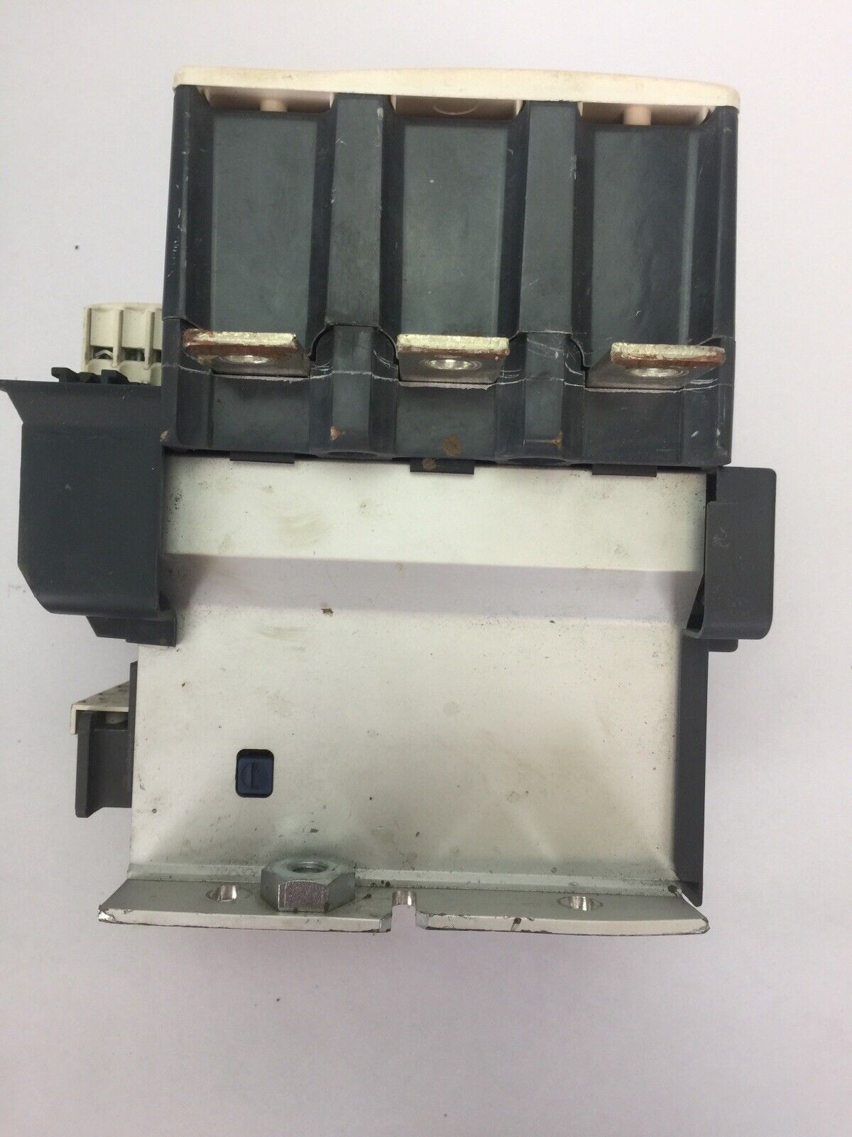 TELEMECANIQUE LC1F330 CONTACTOR 600VAC 370A 250HP LX1FH1102 110-115V 40-400HZ
