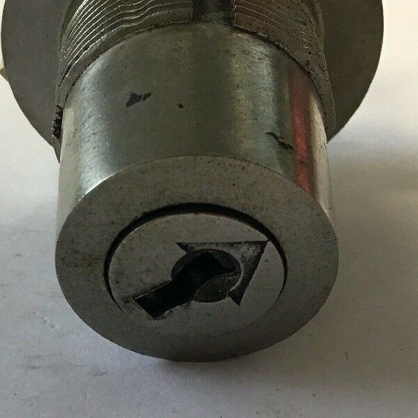 ALLEN-BRADLEY 800T-H4808 SER.T 2 POS. KEYED SELECTOR SWITCH (NO KEY)