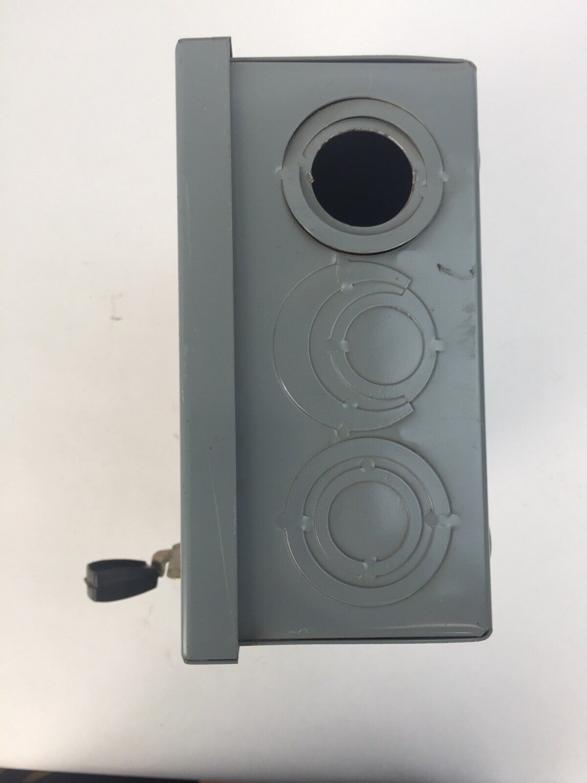 SQUARE D DU322 NON FUSIBLE SAFETY SWITCH 60A 240VAC SER E1 15HP 3PH TYPE 1