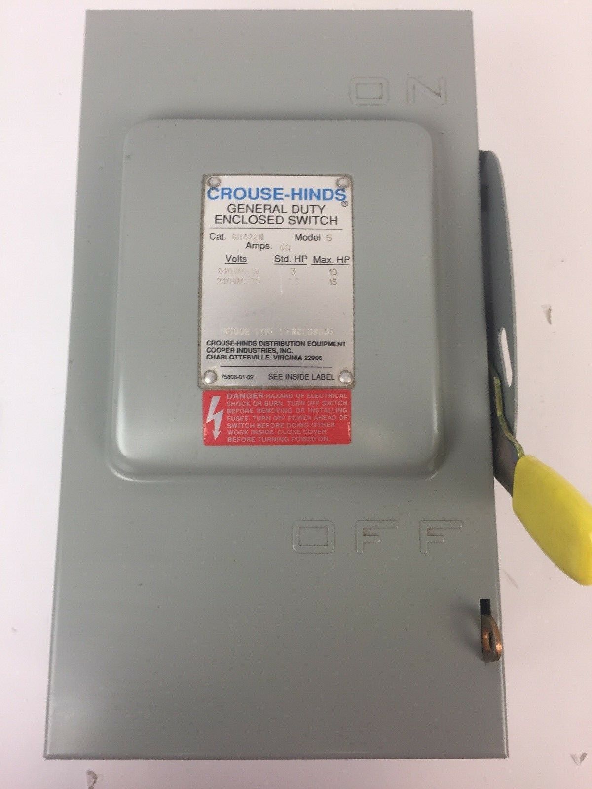 CROUSE HIND GH422N FUSIBLE ENCLOSED SWITCH 60A 240VAC 3 POLE TYPE 1