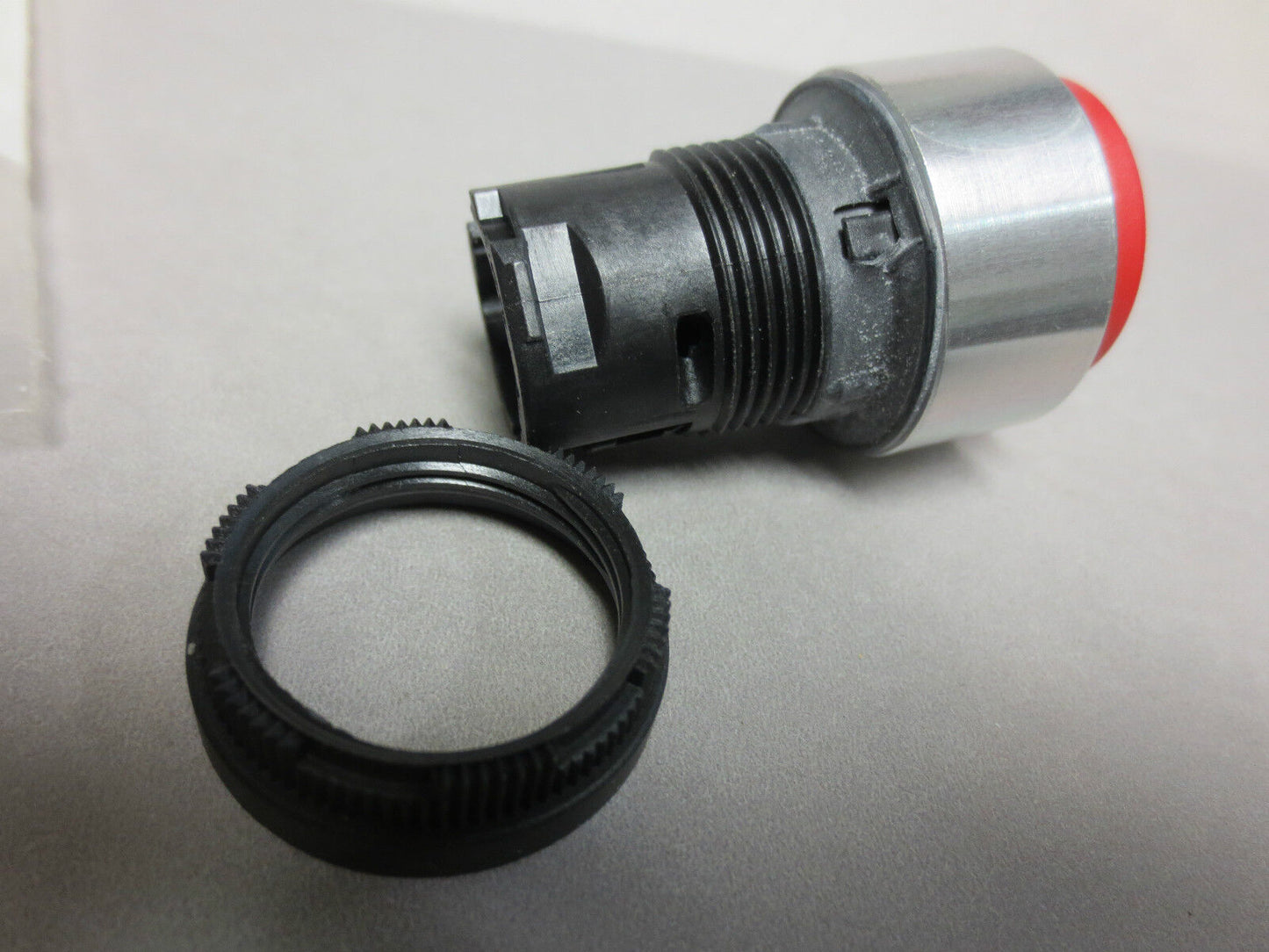 SCA SCHUCKER 0003.611402 PUSH BUTTON, RED, METAL - NEW SURPLUS