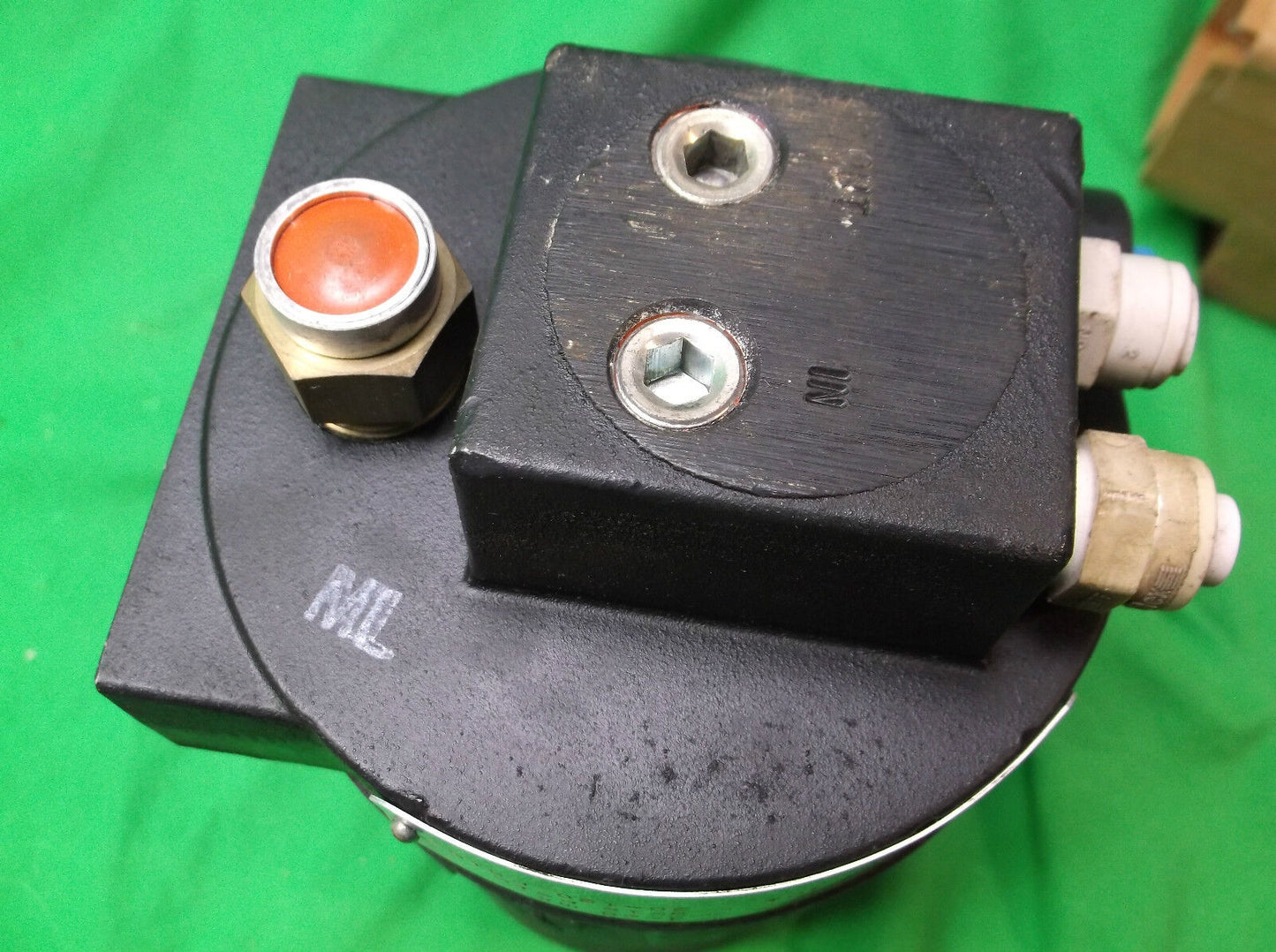 FAIRCHILD INDUSTRIAL PRODUCTS TFXPD6000-401 ELECTRO-PNEUMATIC TRANSDUCER NIB