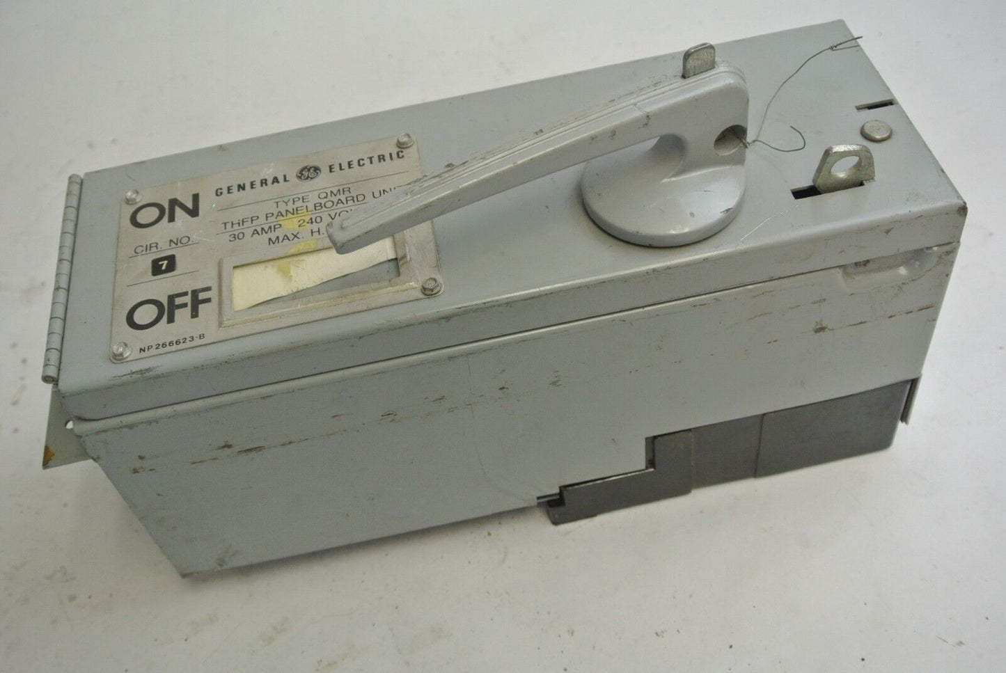 GE THFP321XL - FUSIBLE DISCONNECT / PANELBOARD SWITCH - 240VAC, 30A, 2-POLE