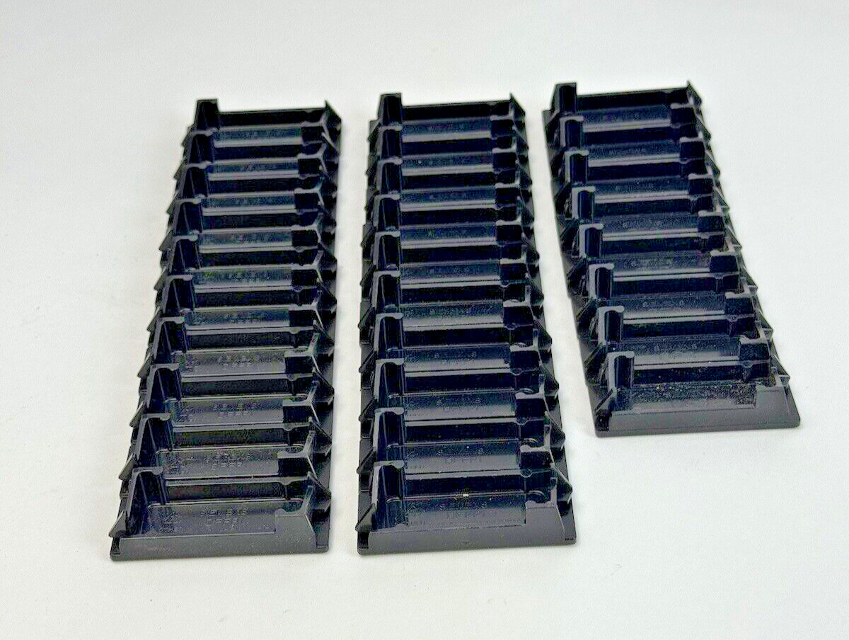 SIEMENS *LOT OF 28* - DFFP1 - 1" FRONT PLATE FILLER - 28 PIECES **READ DESC.