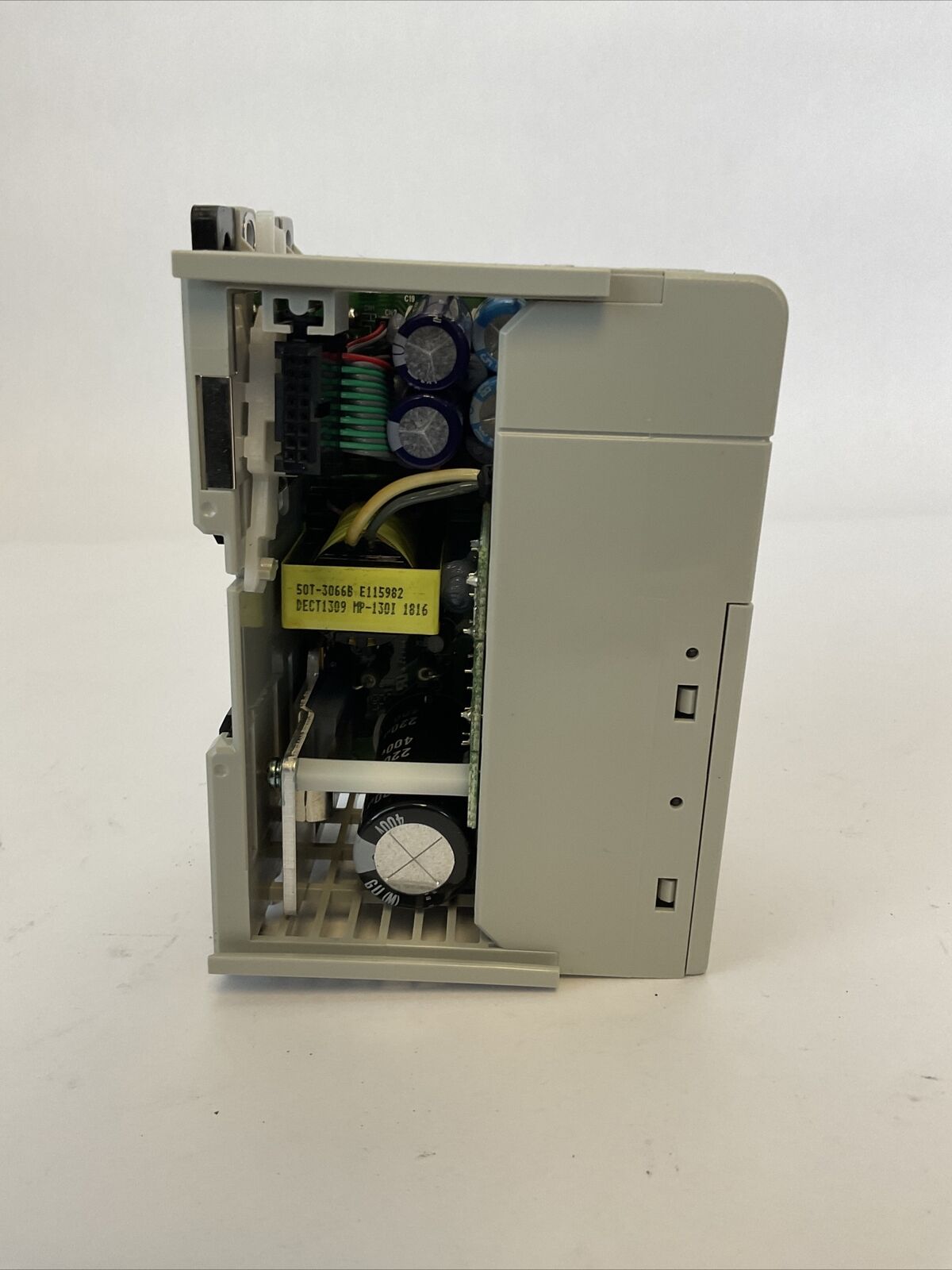 ALLEN BRADLEY 1769-PA2 SER A DIR/VER 95320769/04 F/W REV N/A POWER SUPPLY