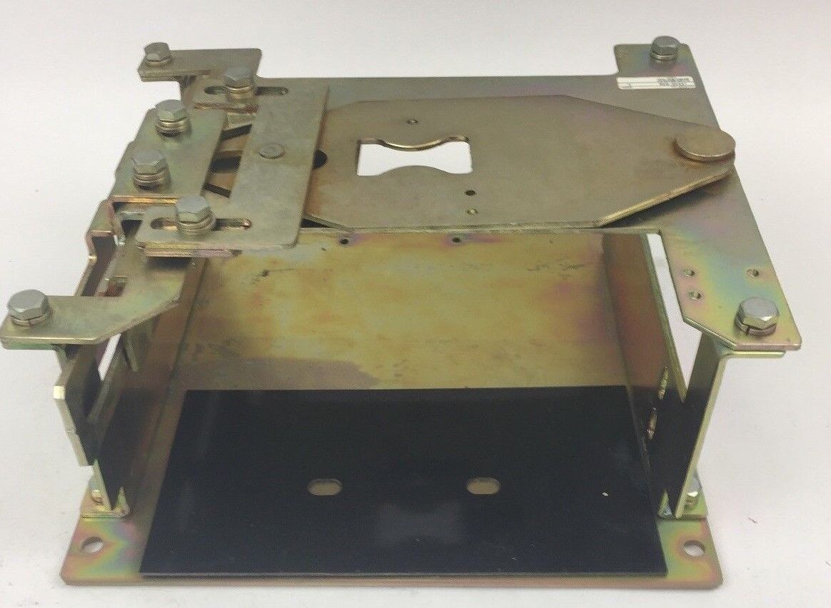 ALLEN BRADLEY 1494D-N30 FLANGE MOUNTED OPERATOR SLIDE MECHANISM