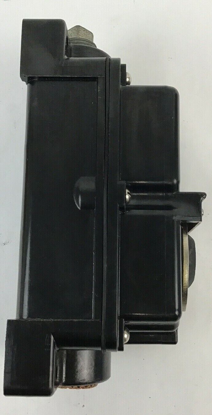 CUTLER HAMMER 10250H1881 HEAVY DUTY PUSH BUTTON STATION