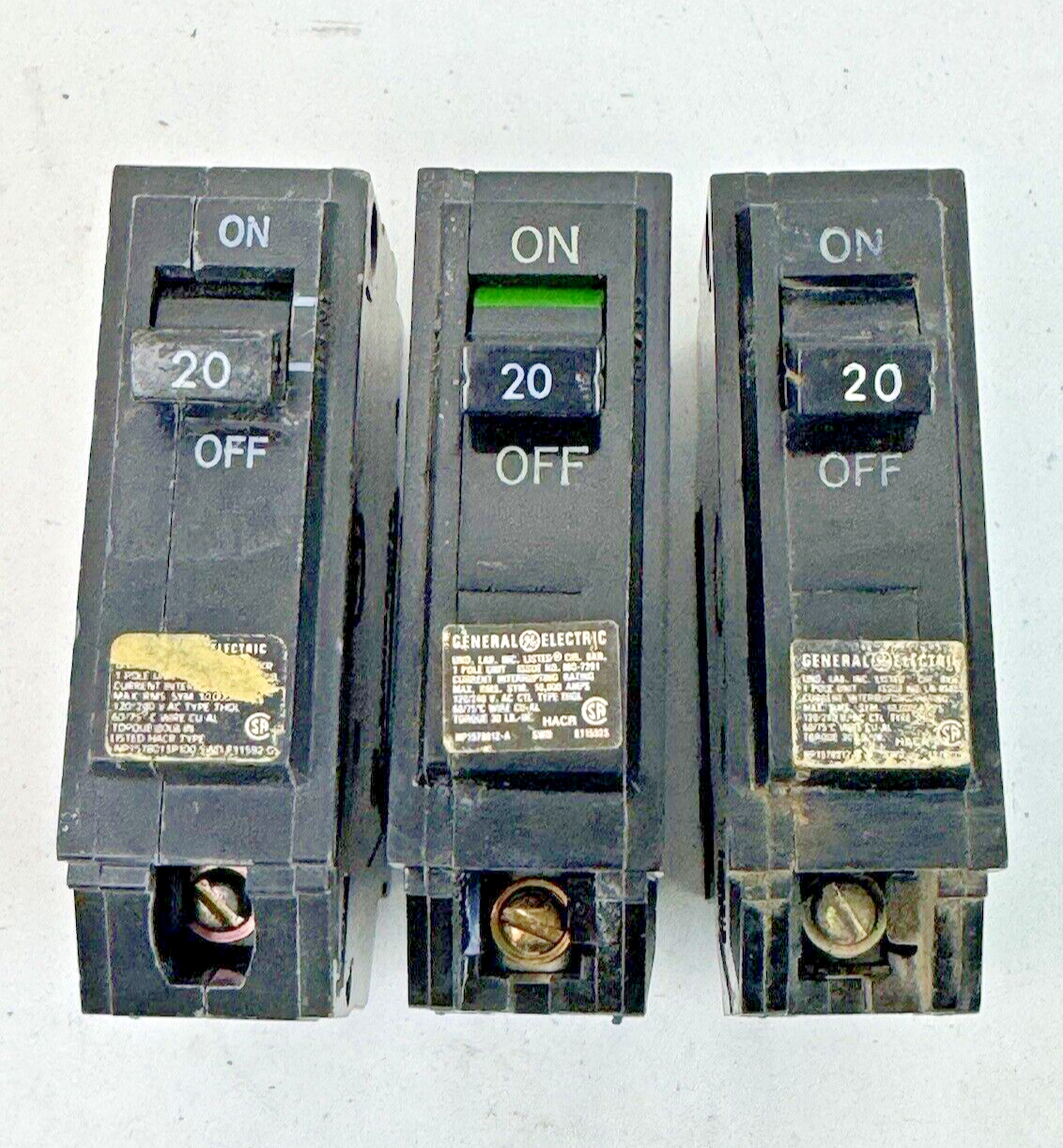 GE *LOT OF 3* - THQL1120 - CIRCUIT BREAKERS - 1 POLE, 20 A, 240 VAC, TYPE THQL