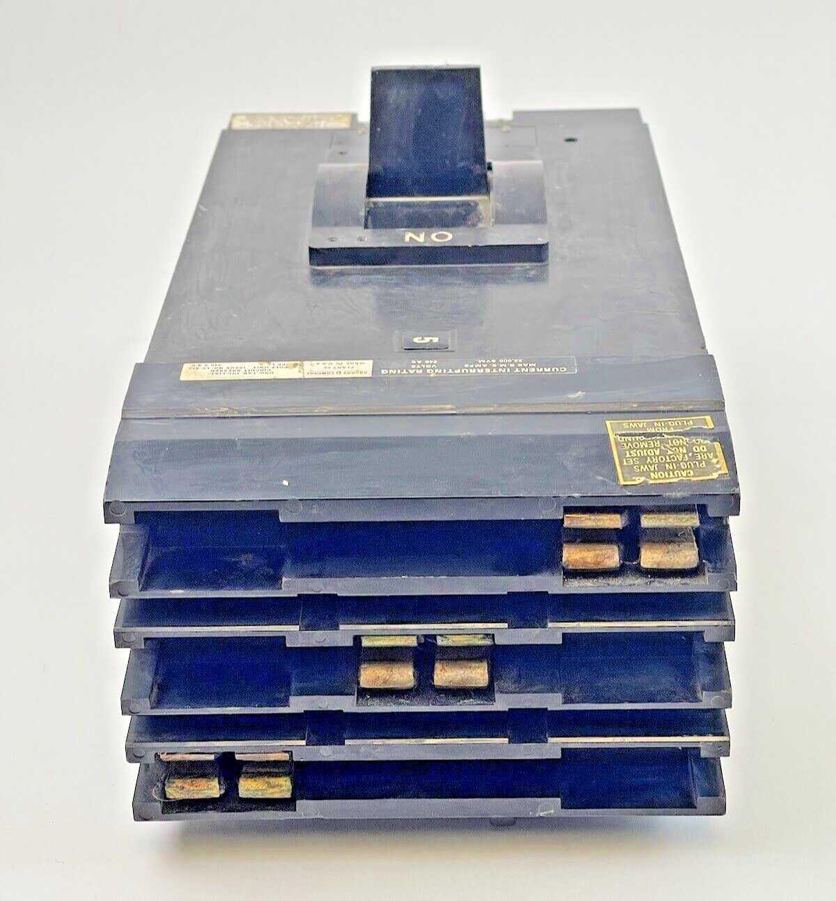 SQUARE D Q432400 -BOLT-ON THERMAL MAGNETIC CIRCUIT BREAKER-400 AMP, 3POLE,240VAC