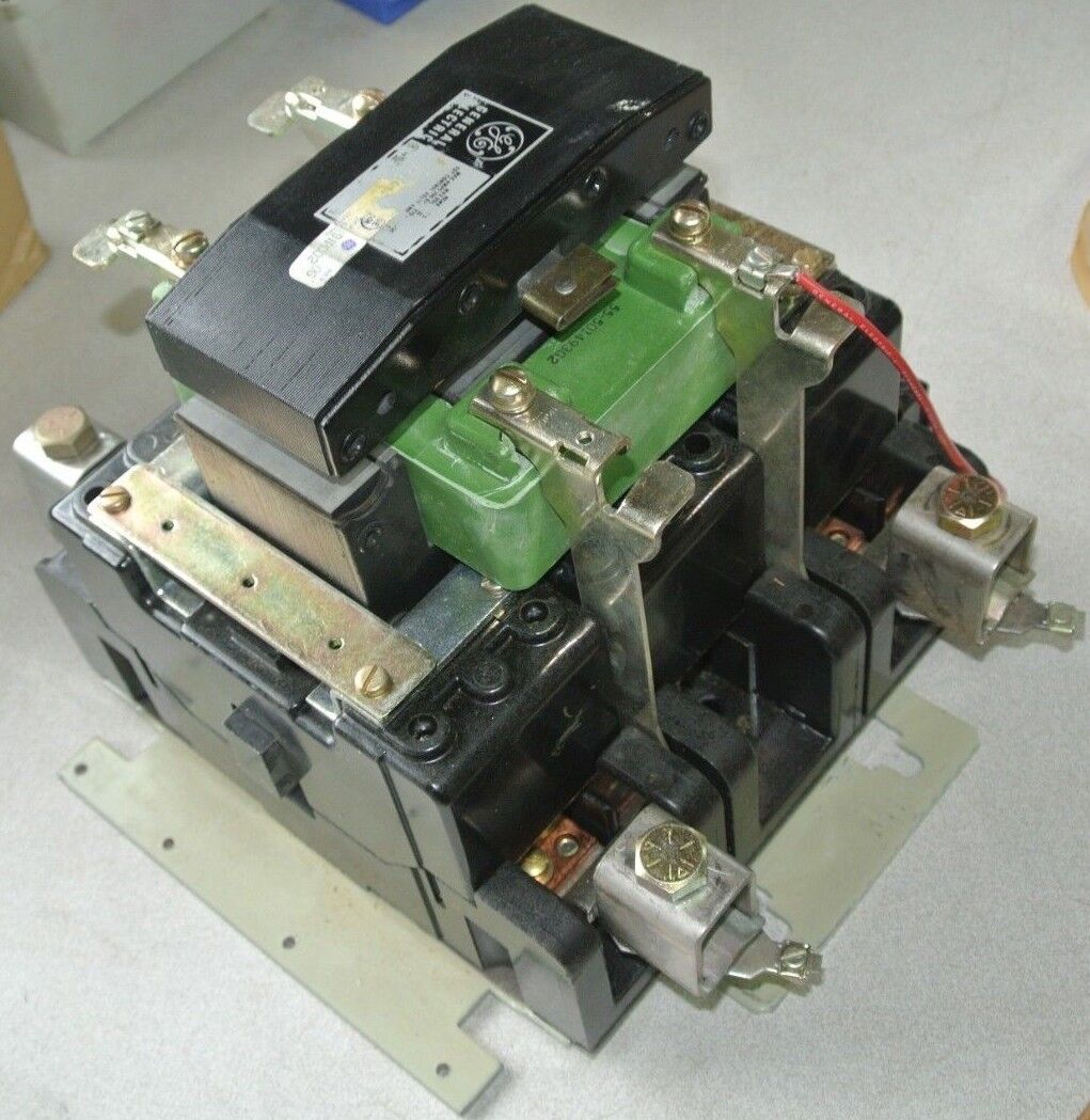 GE CR105P0 / CR105PO OPEN MAGNETIC CONTACTOR NEMA 5 NEW SURPLUS 70249IP002