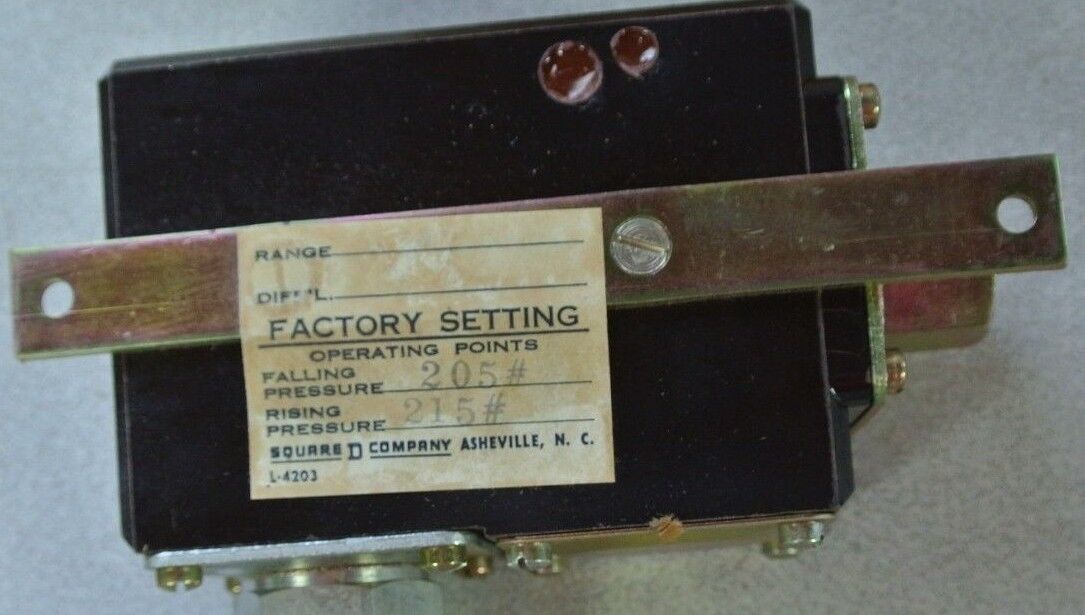 SQUARE D 9012 FHG-2 DIFFERENTIAL PRESSURE SWITCH - SET 205-215psi - NEW SURPLUS