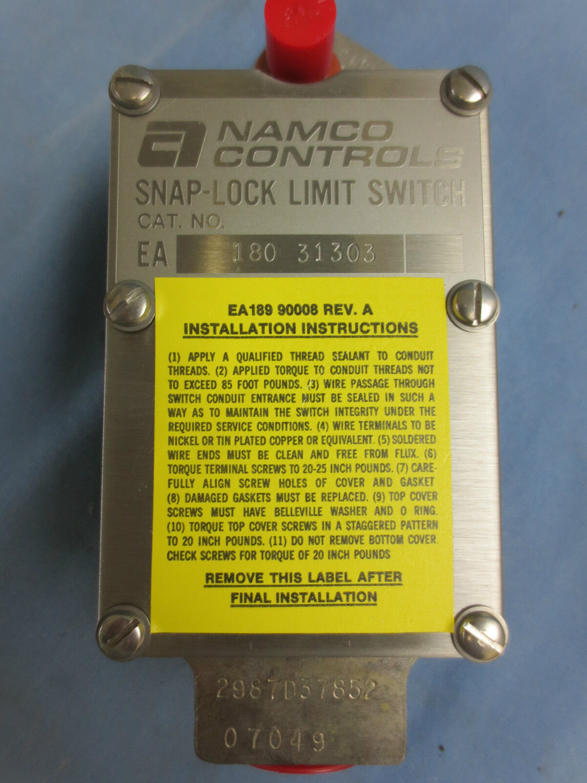 NAMCO EA180-31303 SNAP-LOCK LIMIT SWITCH - NEW SURPLUS