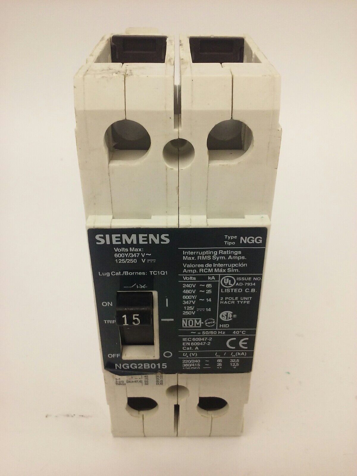 SIEMENS, NGG2B015, TYPE NGG CIRCUIT BREAKER, 2P, 15A, 600VAC/250VDC, 65KA, USED