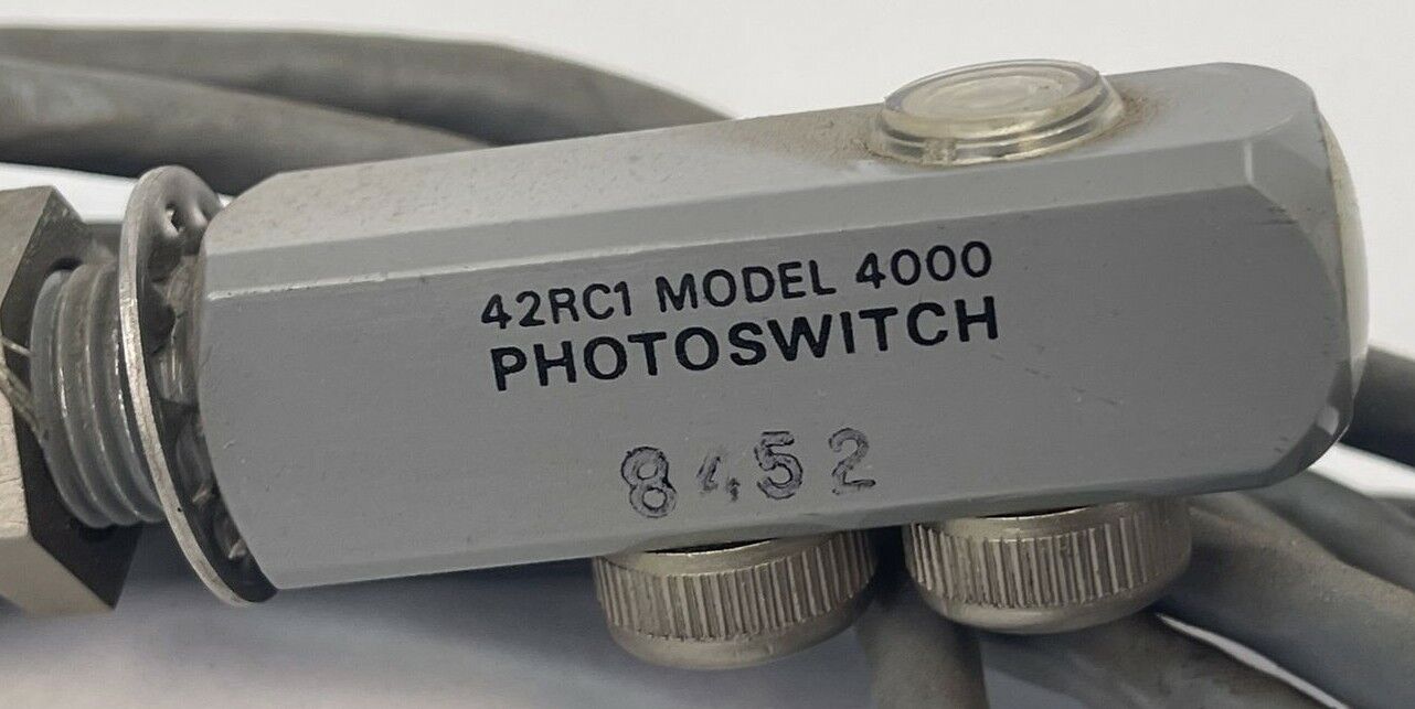 ALLEN BRADLEY TYPE 42RC1 MODEL 4000 PHOTOSWITCH 8452