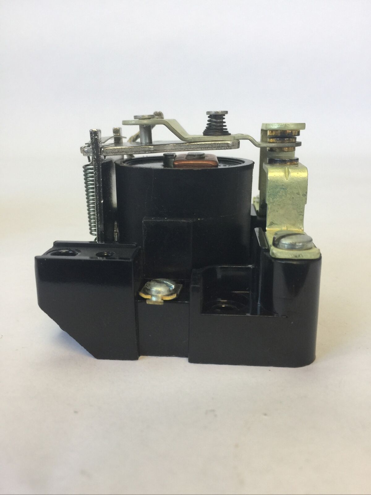 MAGNECRAFT W199AX-5 RELAY 5A 480V 50/60HZ 1-1/2HP 120-600V 50/60HZ COIL 240VAC