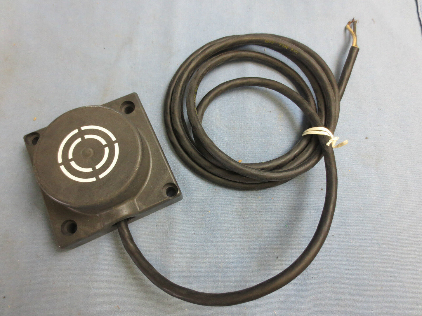 NAMCO EE560-84410 EXTENDED-RANGE PROXIMITY SENSOR - EE520-84410***
