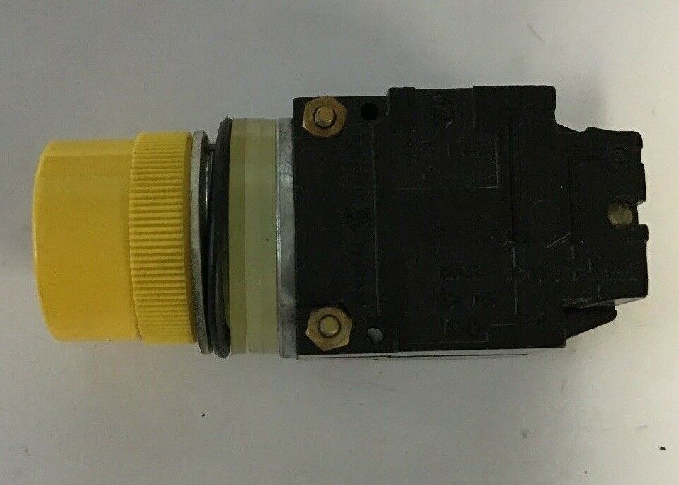 GE CR104A4214 PUSHBUTTON 150V