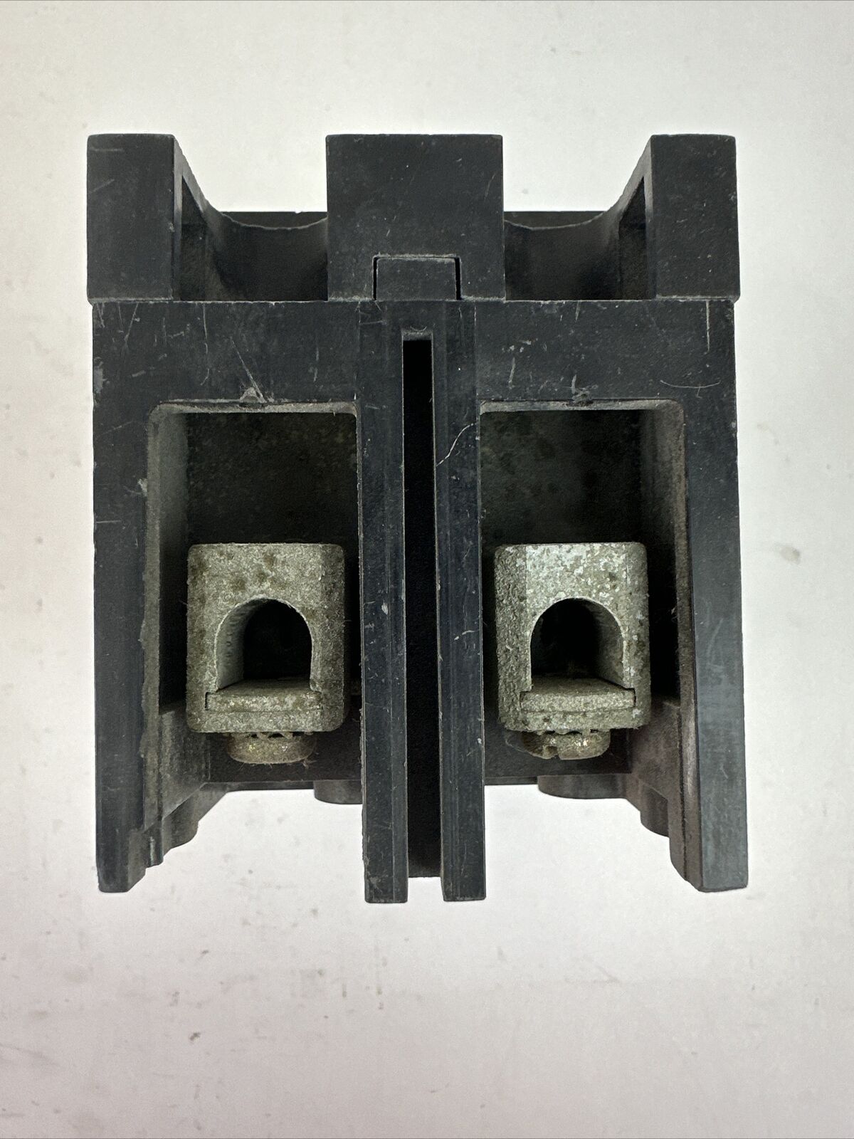 CUTLER HAMMER EC2070 CIRCUIT BREAKER 70AMP 240VAC 2POLE