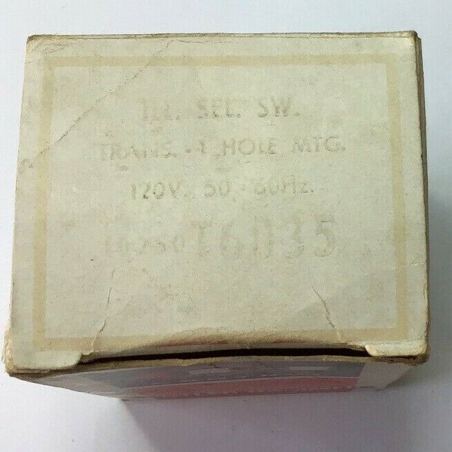 CUTLER HAMMER 10250T6035 ILLUMINATED SELECTOR SWITCH 120V 50/60HZ