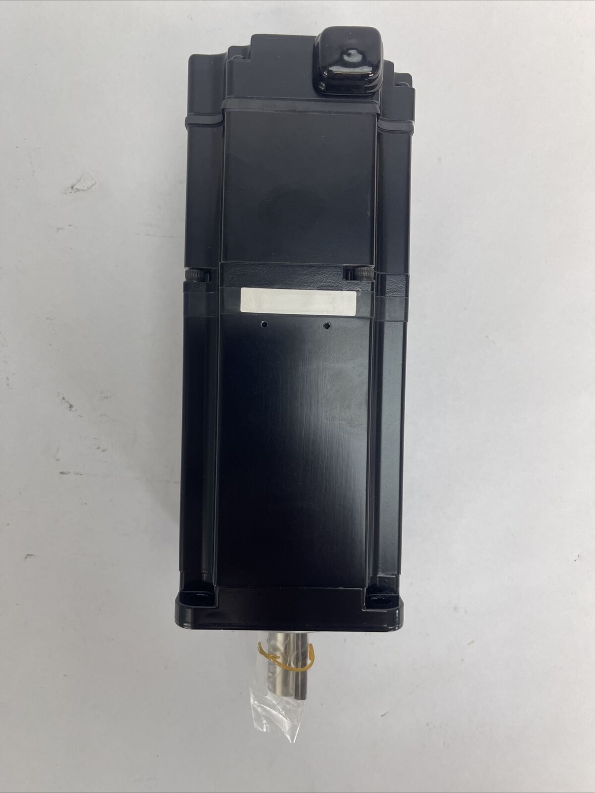 YASKAWA SGMAS-12A2A6C AC SERVO MOTOR 200V 1150W 8.5A 3.66Nm