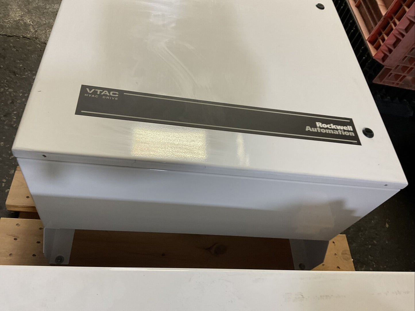 ROCKWELL AUTOMATION VTAC 9 HVAC 9V2041HRNB30 S7-644A-V9-20 TYPE 3R 20HP 460VAC