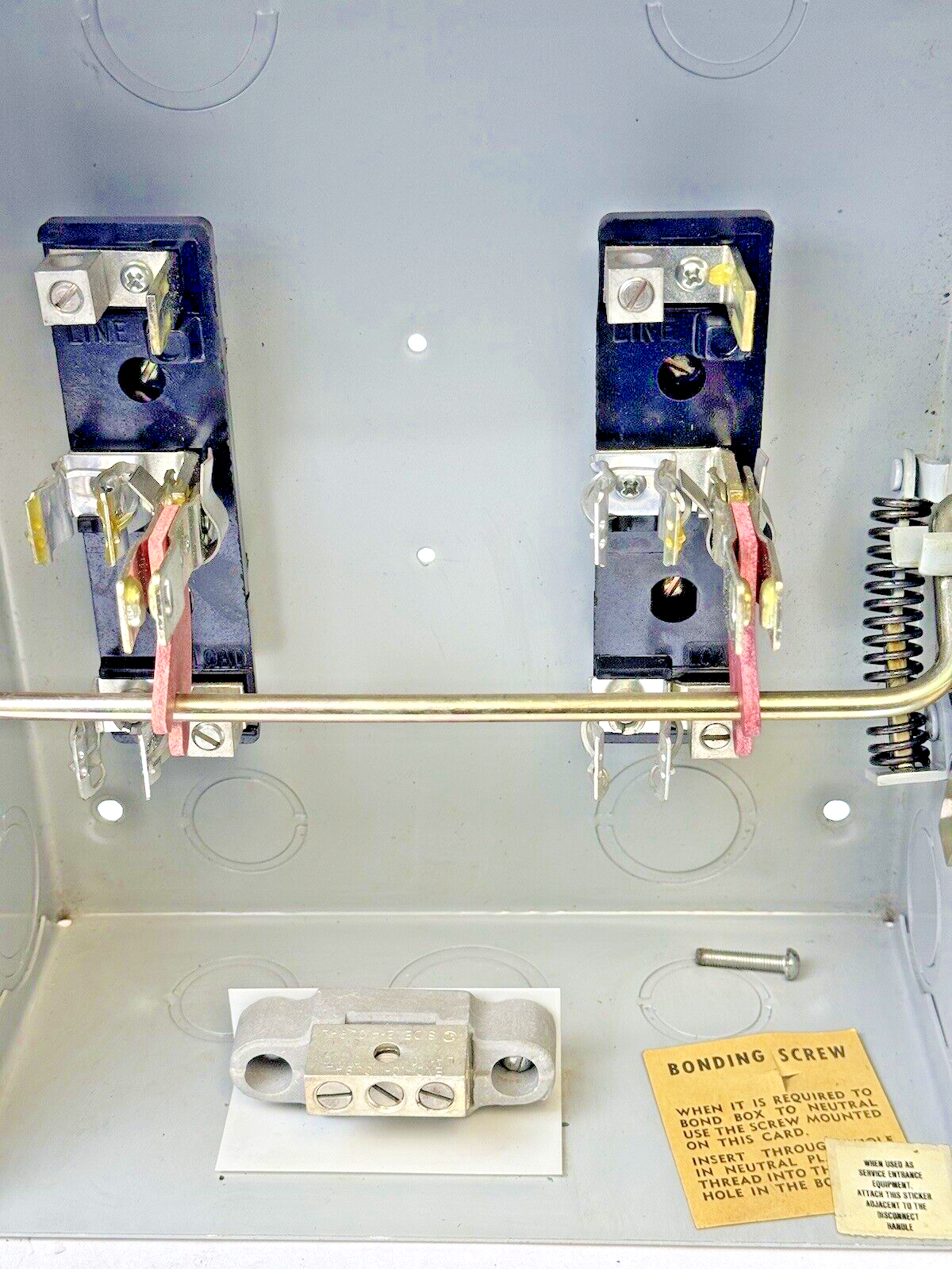 FEDERAL PACIFIC - G3622SN - SAFETY SWITCH - 60 AMP, 2 POLE, 240 VAC, NEMA TYPE 1