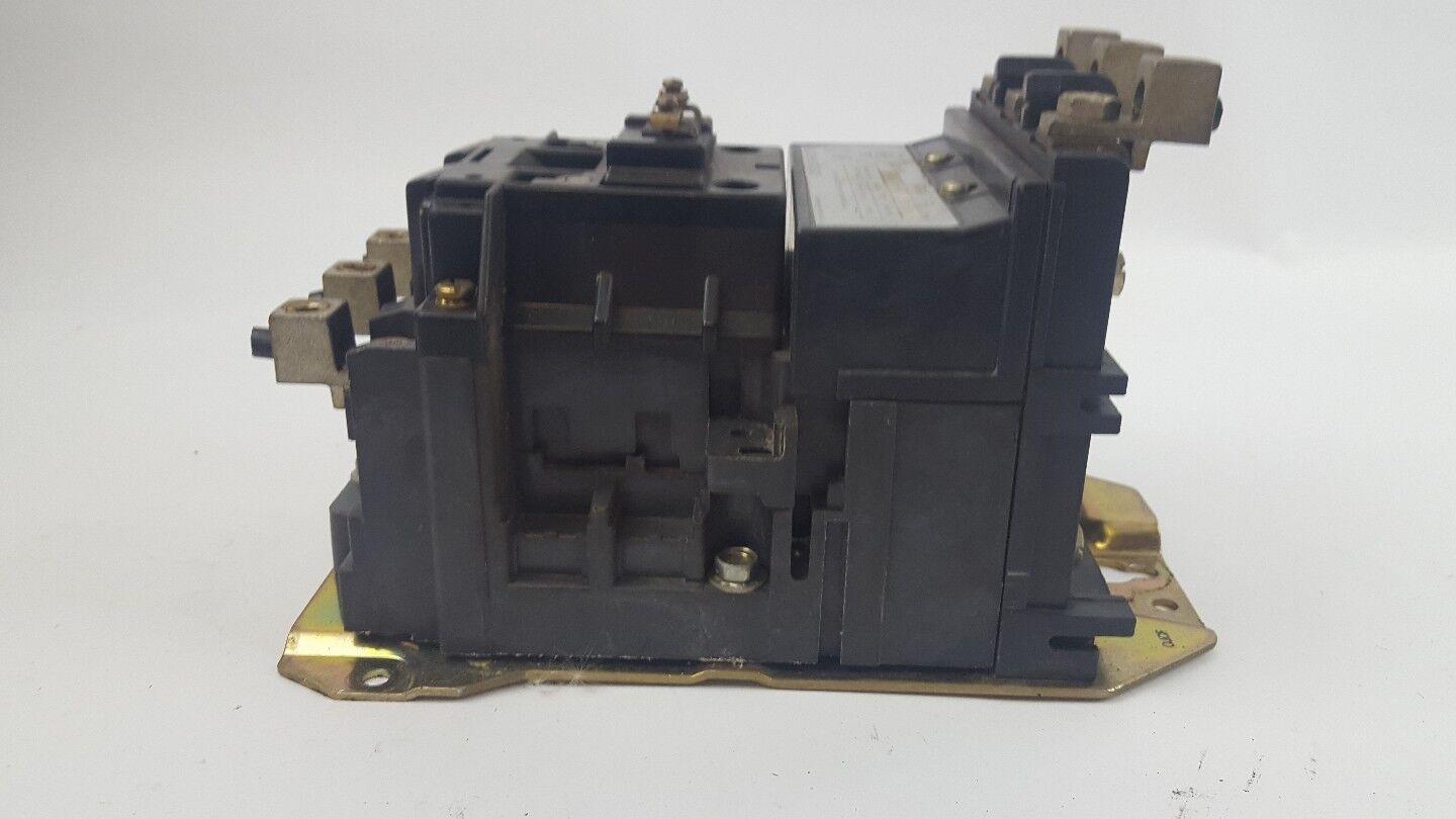 ALLEN BRADLEY Size 3 Contactor 110/120V 90 Amp 500F D0D930