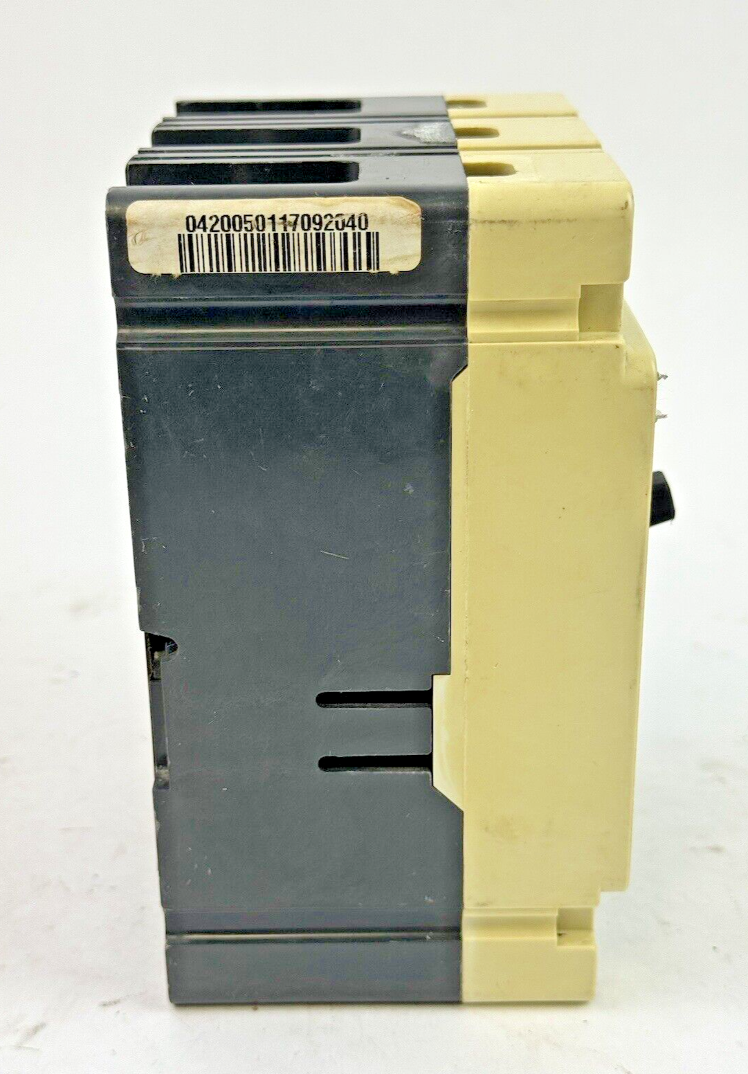 CUTLER-HAMMER - EHD3015 - CIRCUIT BREAKER - 3 POLE/ 15 A/ 480 VAC