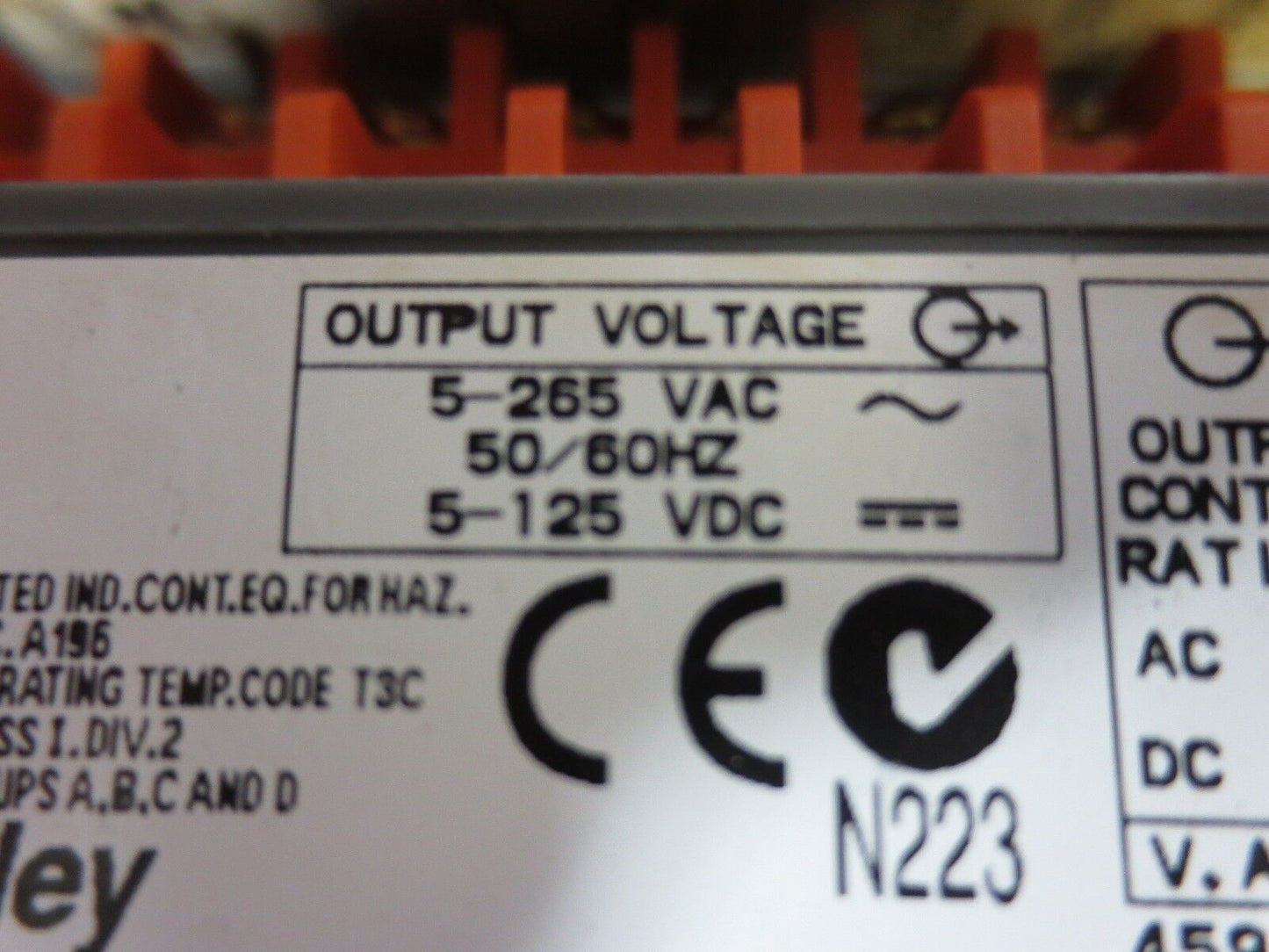 ALLEN-BRADLEY 1746-OW16 OUTPUT MODULE for SLC500 Ser. C OUTPUT 5-255VAC 5-125VDC
