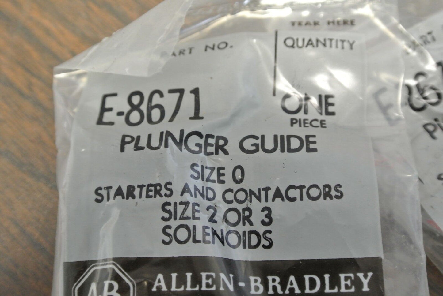 LOT of 4 / ALLEN-BRADLEY E-8671 PLUNGER GUIDE / SIZE 0 / NEW SURPLUS