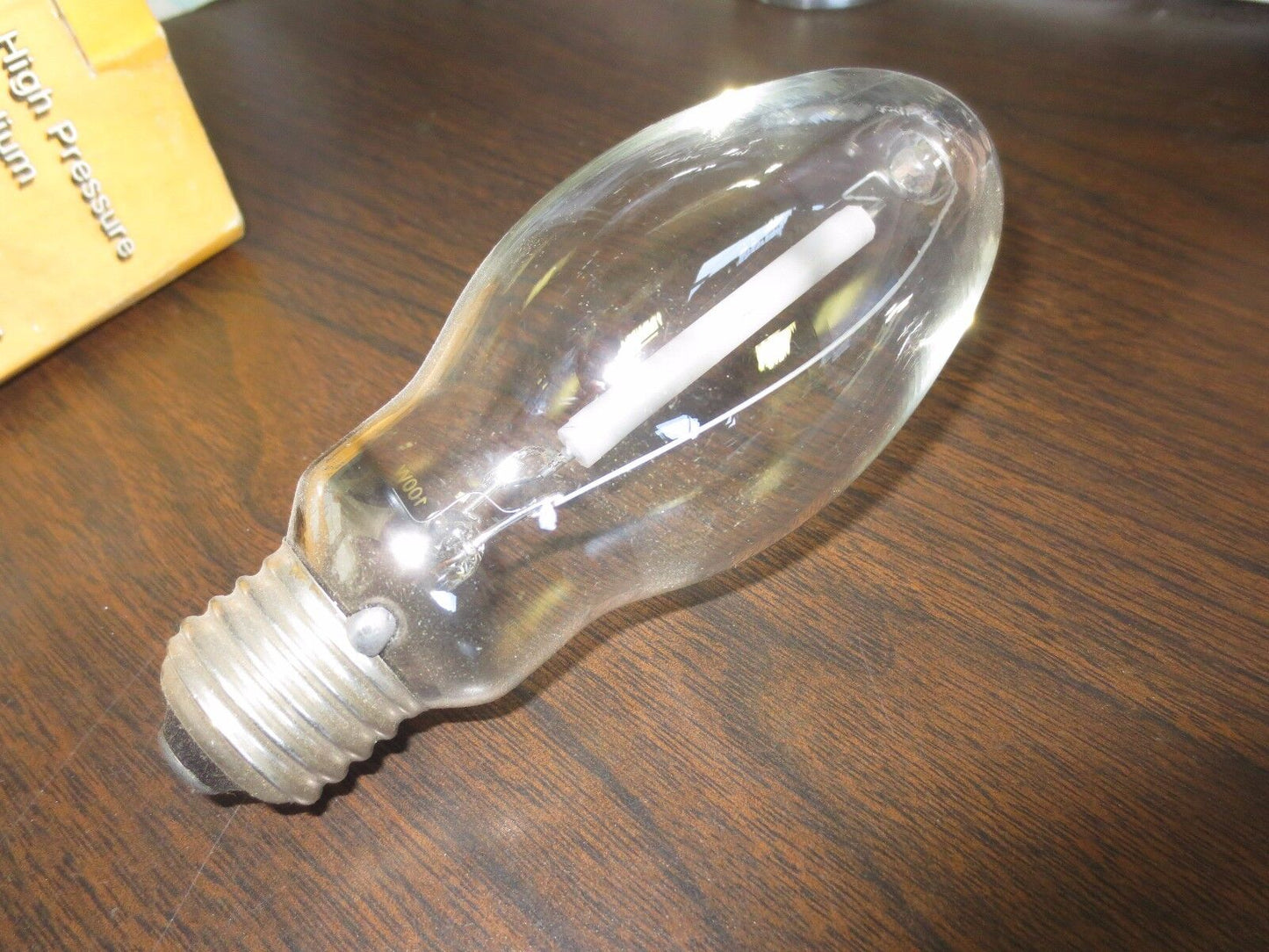 LU100/M HIGH PRESSURE SODIUM BULB - 100W - CLEAR - NEW SURPLUS
