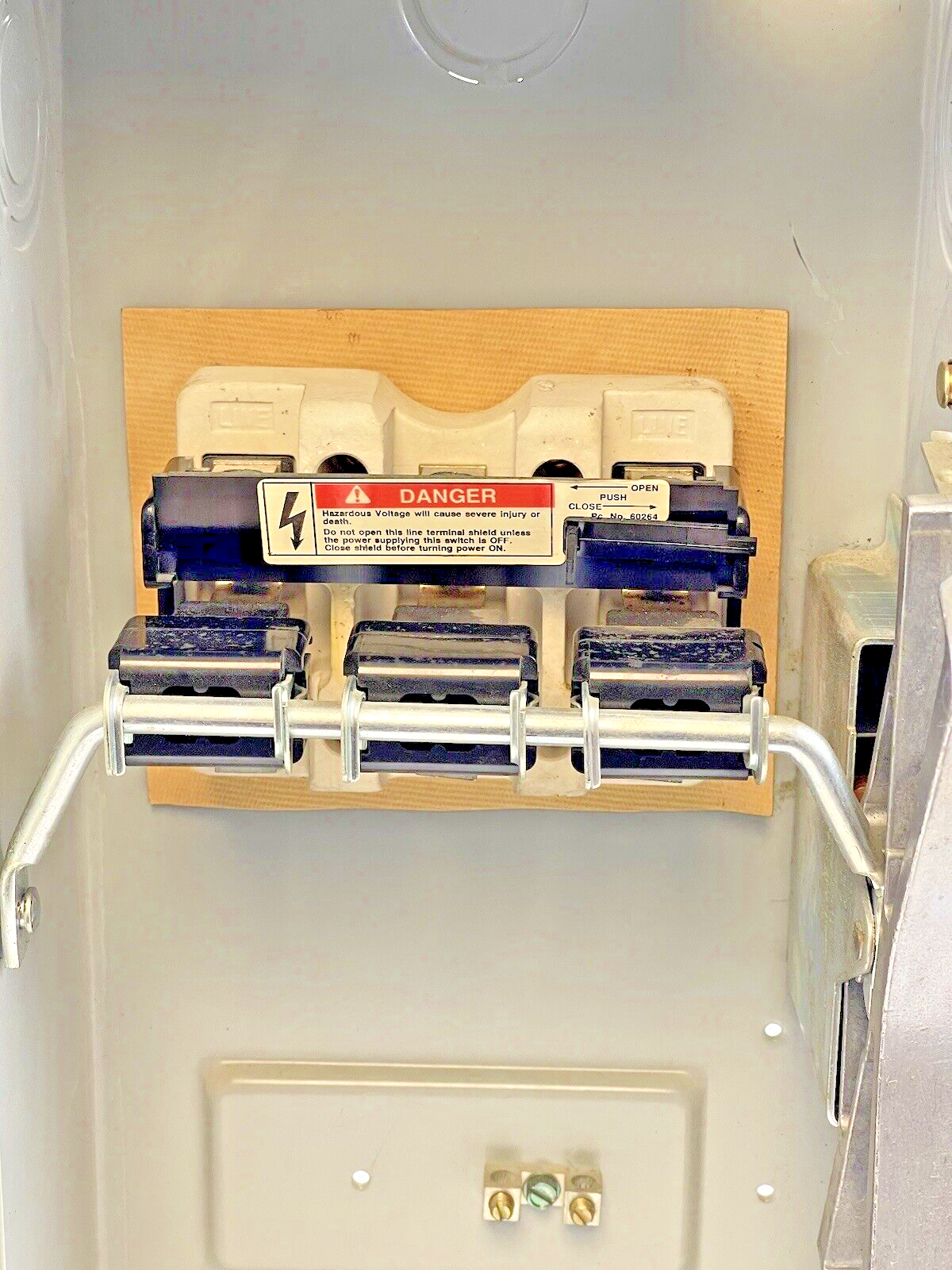 SIEMENS / ITE - JU323 SER. A - SAFETY SWITCH - 100 A, 240 VAC, 250 VDC, TYPE 1